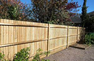 Wooden Fencing UK - Fencing Contractors